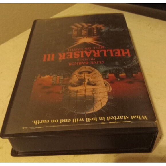Hellraiser III Hell On Earth VHS Former Rental with cut slipcase in clamshell - Picture 6 of 7